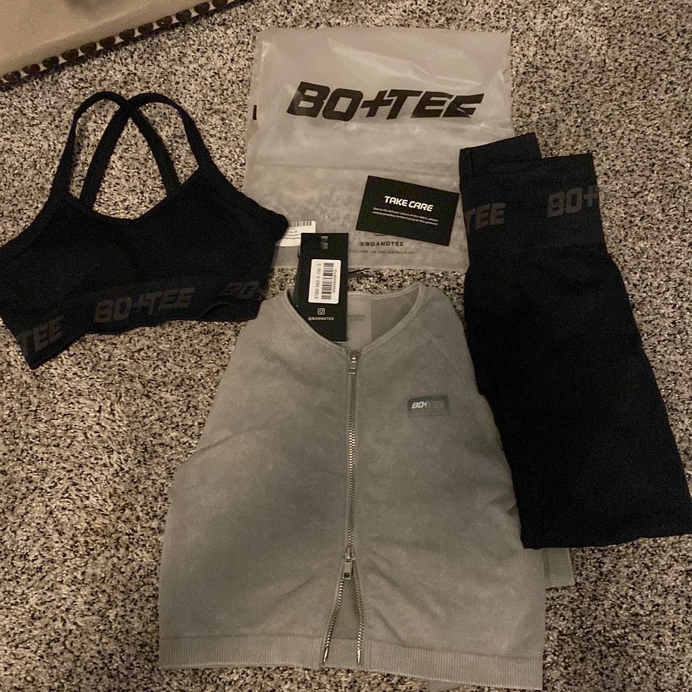 Bo&tee set, or can sell individual!